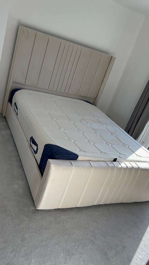 Britainsleep Denzel Upholstered Ottoman Storage Bed Frame | Double | Single | Small Double | KingSize | Super King Size Bed Britainsleep