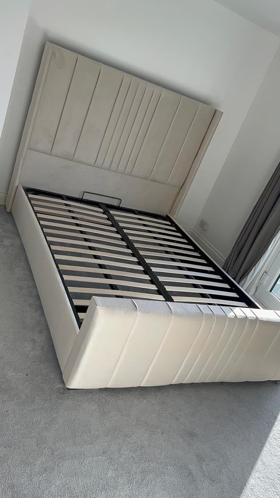 Britainsleep Denzel Upholstered Ottoman Storage Bed Frame | Double | Single | Small Double | KingSize | Super King Size Bed Britainsleep