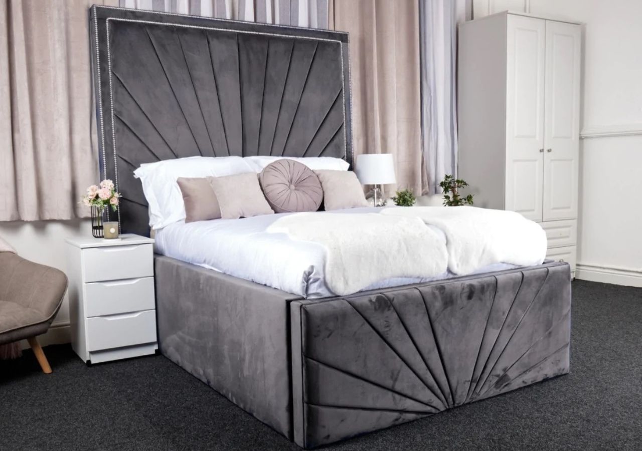 18'' Sides Sunshine Studded Upholstered Bed/Ottoman/Storage/Luxury Bed Britainsleep